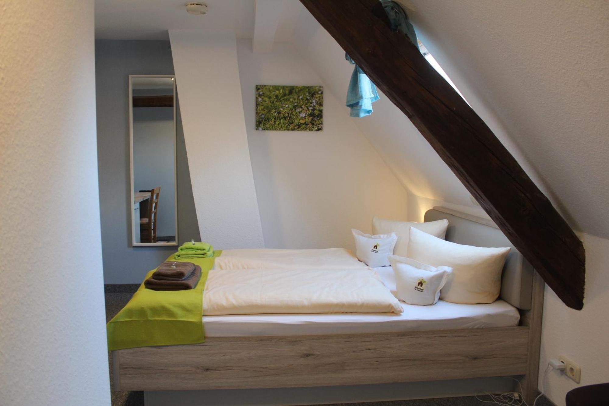 Kraeuterhotel Garni Zur Klostergrotte Nohra  Exteriör bild
