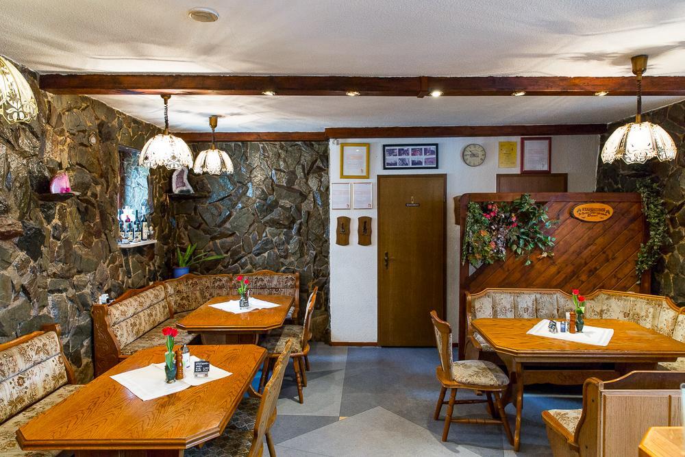 Kraeuterhotel Garni Zur Klostergrotte Nohra  Exteriör bild