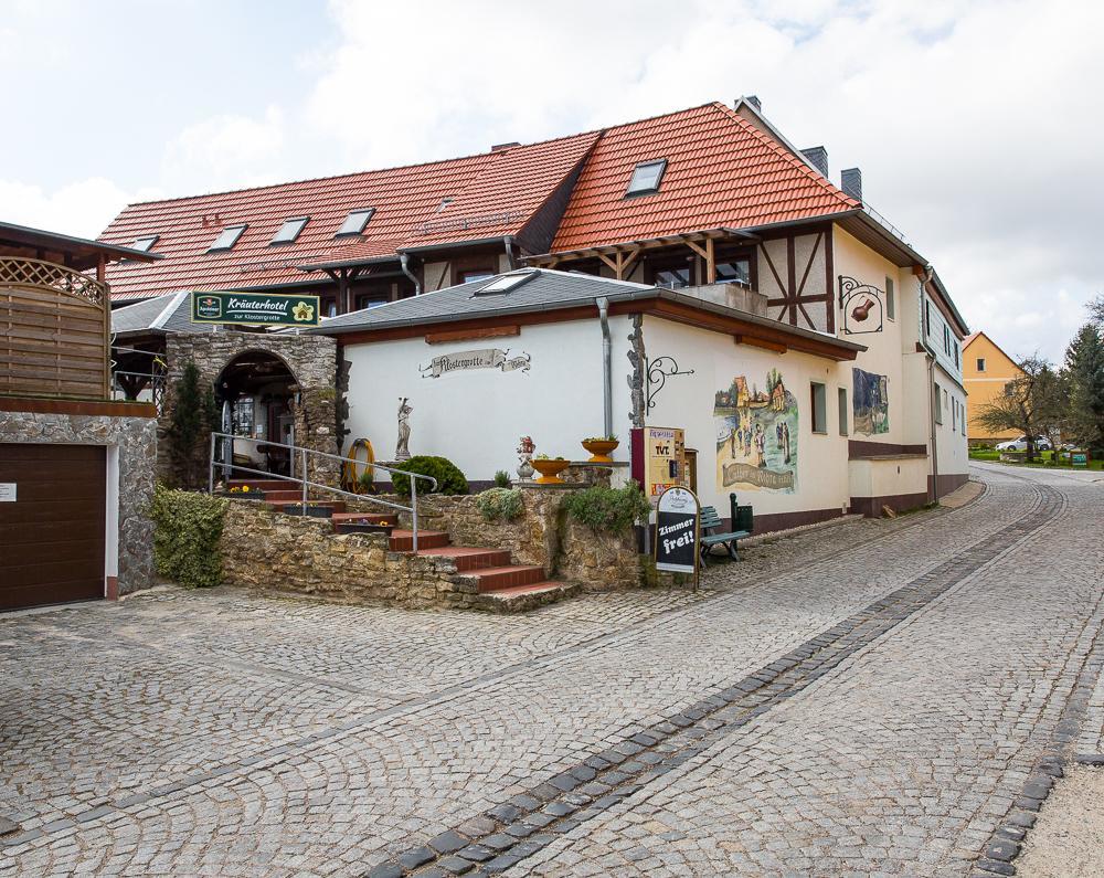 Kraeuterhotel Garni Zur Klostergrotte Nohra  Exteriör bild