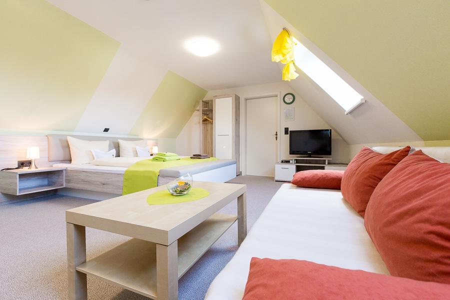Kraeuterhotel Garni Zur Klostergrotte Nohra  Exteriör bild