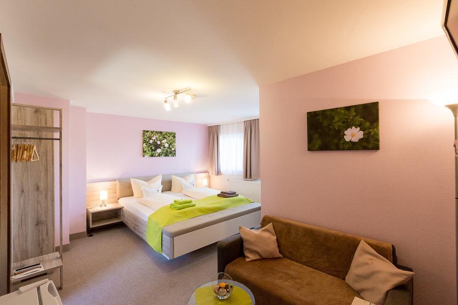 Kraeuterhotel Garni Zur Klostergrotte Nohra  Exteriör bild