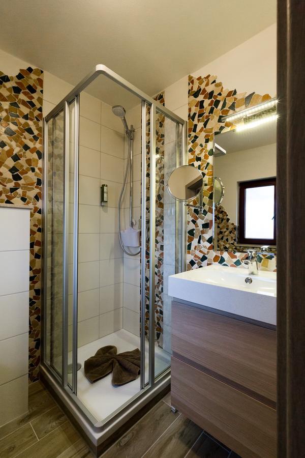 Kraeuterhotel Garni Zur Klostergrotte Nohra  Exteriör bild